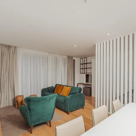 Luxury - Sea Side - Wow Daire *